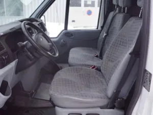 Pakettiauton matkustamo MS-Vuokraus